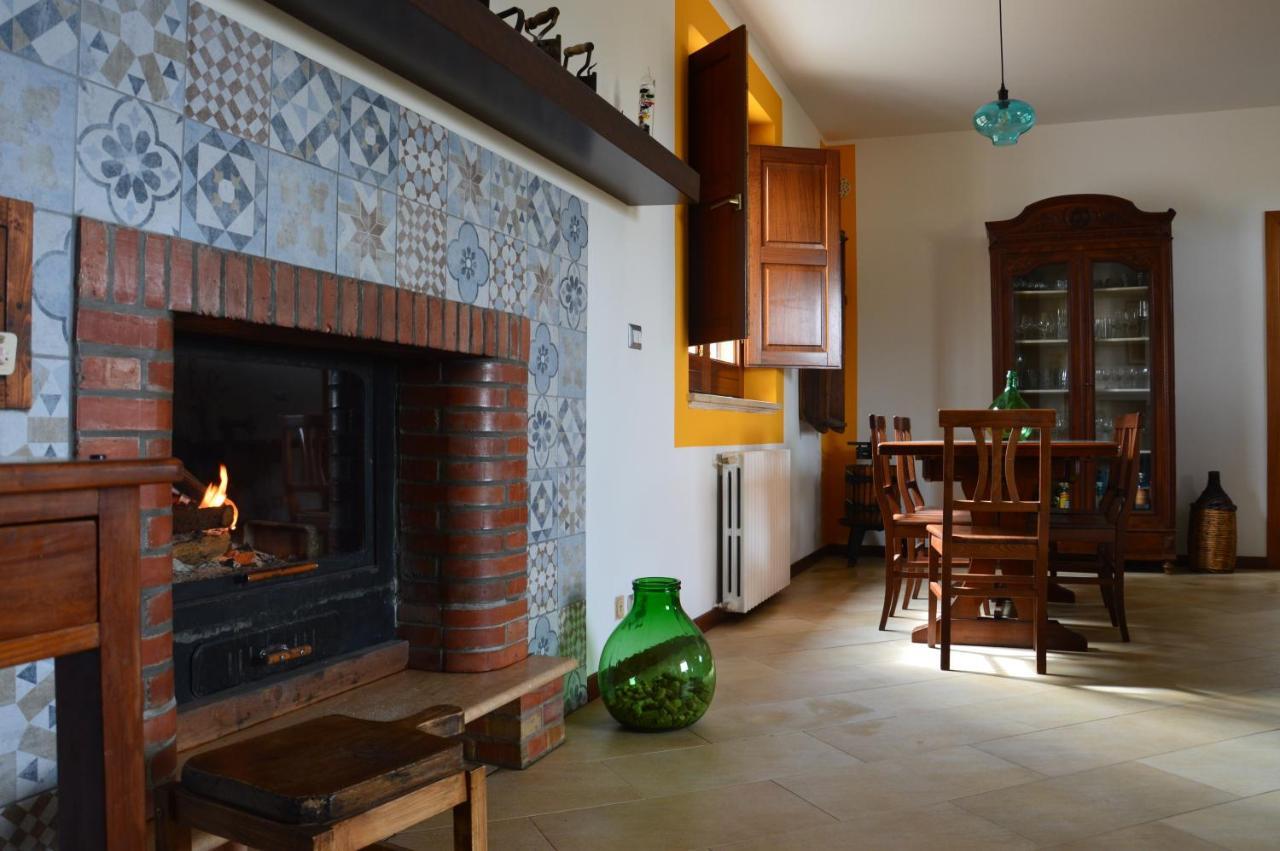 B&B La Roverella เปียซซา อาร์เมรีนา ภายนอก รูปภาพ