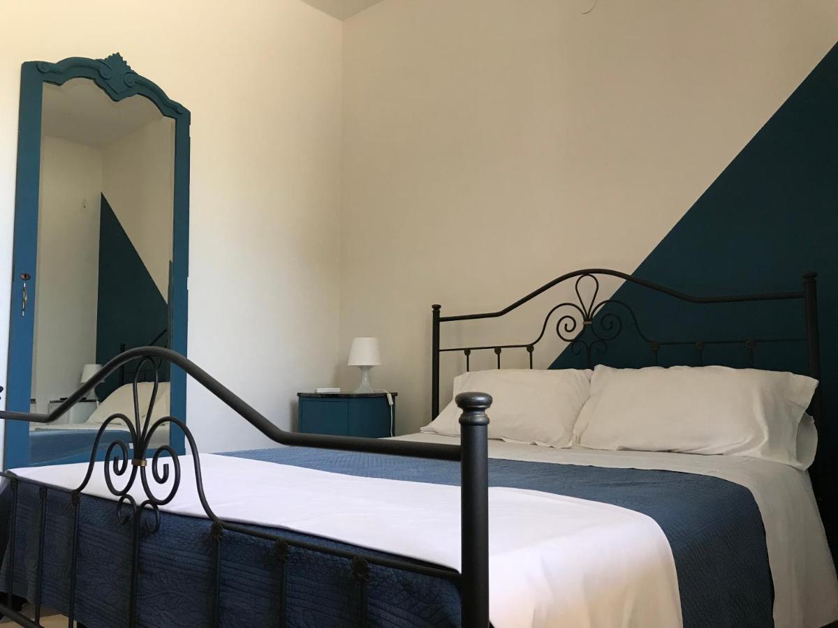 B&B La Roverella เปียซซา อาร์เมรีนา ภายนอก รูปภาพ