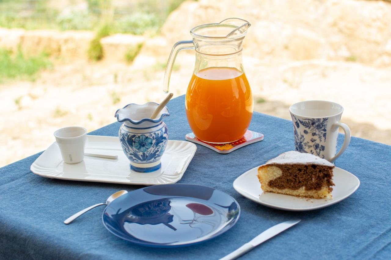 B&B La Roverella เปียซซา อาร์เมรีนา ภายนอก รูปภาพ