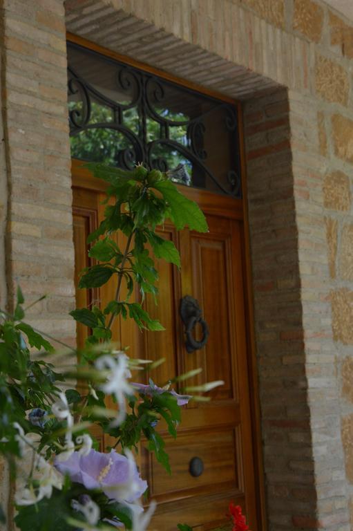 B&B La Roverella เปียซซา อาร์เมรีนา ภายนอก รูปภาพ